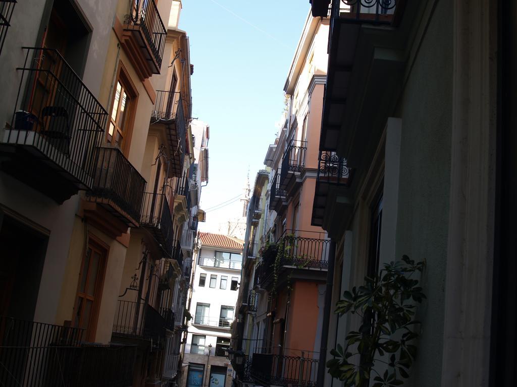 Orange Flats Market Valenza